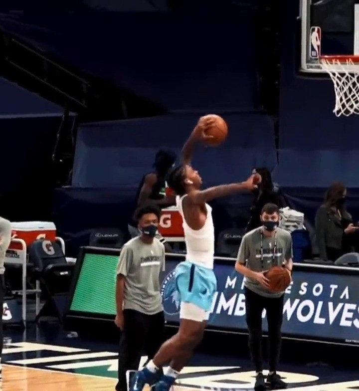 还记得莫兰特隔扣过哪些球星吗?#莫兰特#扣篮#莫兰特隔扣#球星