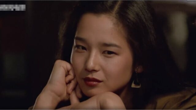 一部现实题材的电影,纯欲美人田中裕子主演,太有味道了