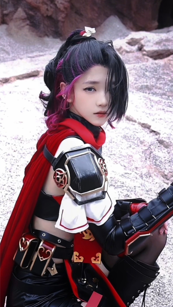 【cf手游】霸气不失温婉, 不困姐姐cos的木兰真的太戳狐啦!