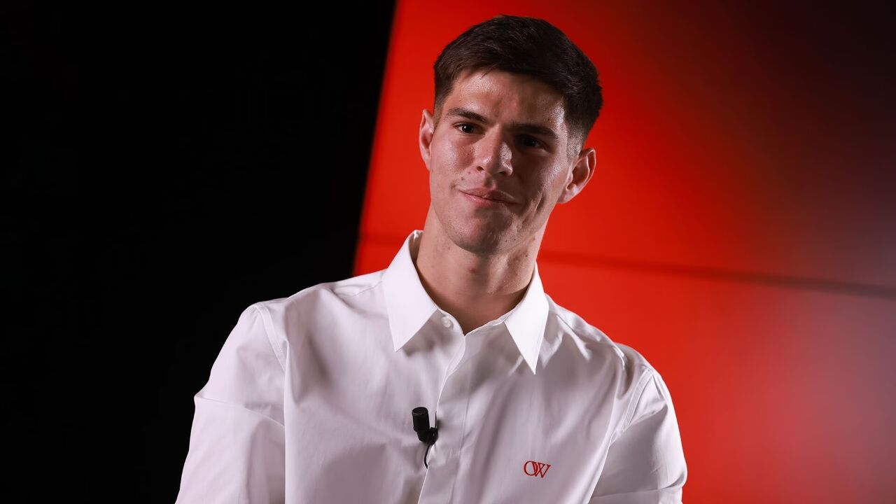 milan tv在马尔科·佩莱格里诺加盟球队之后对他进行的首次采访91