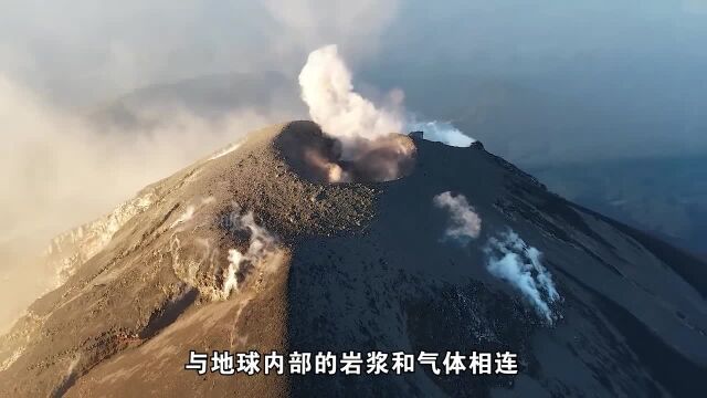 火山喷发现场,场面震撼又异常危险,这就是大自然的力量!