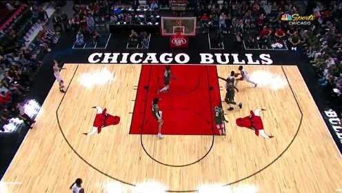 《NBA比赛集锦》【扣篮】扣篮SHOWTIME！恩瓦巴空中拉杆闪躲双手暴扣
