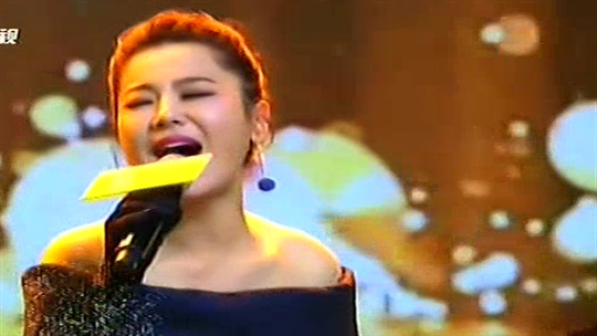 俞迈热舞火力全开 热力诠释《最好的舞台》