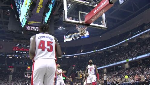 《NBA全场集锦》汤普森大力直塞篮下！乐福反跑单手上反篮打成2+1