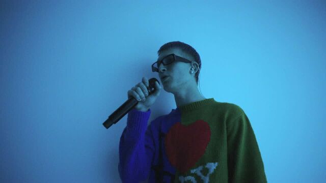 Gus Dapperton  Medicine (Live) | Vevo DSCVR