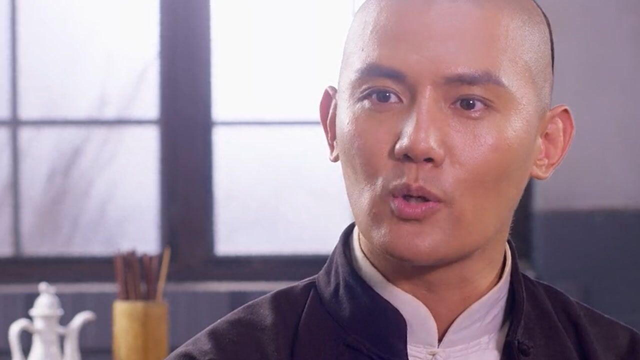 《青年霍元甲之威震津门》第22集01:霍元甲与王五酒桌上切磋武艺,势均