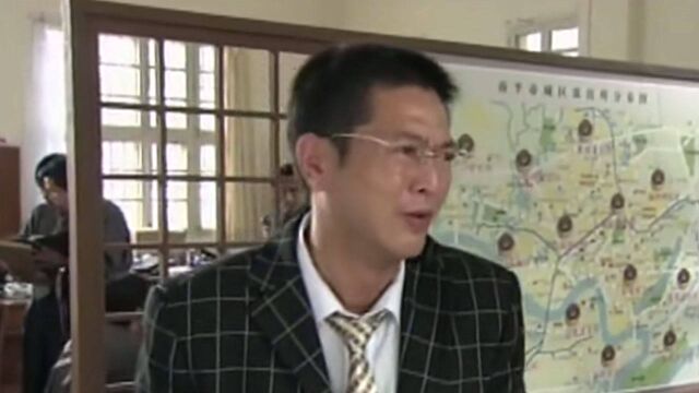 《我们的父亲》第1集02:男子隐瞒妻子,竟在酒店做出这种事情