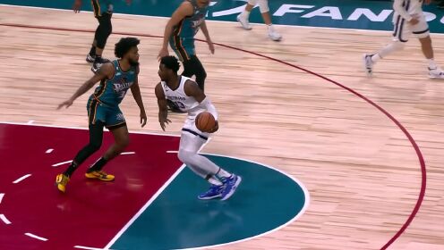 《NBA全场集锦》灰熊vs活塞第2节英文原声回放