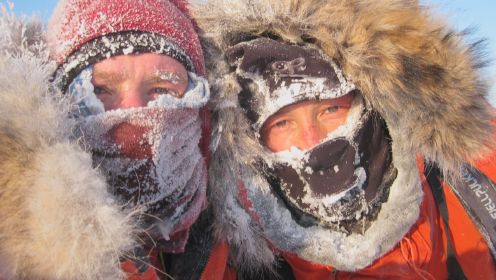 探险二人组重走百年路！徒步5天征服北极点