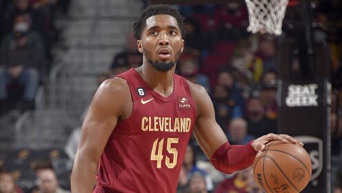 《NBA骑士》【球星】米切尔vs黄蜂集锦 全场34+6连送妙传盘活全队
