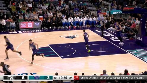 《NBA全场集锦》一招鲜吃遍天 杜兰特急停中距离稳稳命中