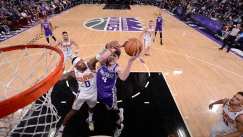 《NBA全场集锦》【球星】赫尔特vs爵士集锦 27+7撕裂防线取得胜利