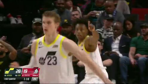 《波特兰开拓者》NBA常规赛：爵士vs开拓者第1节 英文解说回放