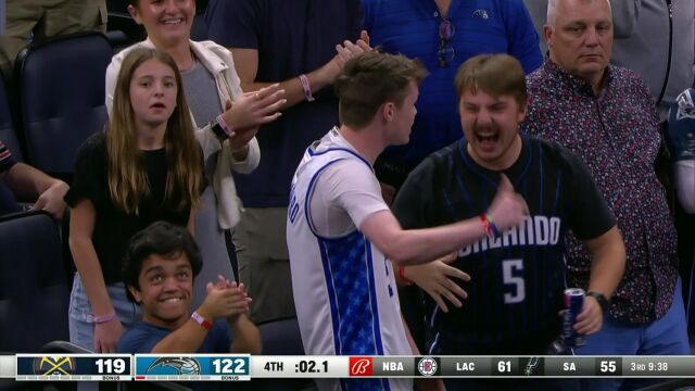 比赛失去悬念！瓦格纳关键抢断助队险胜