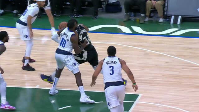 字母哥vs独行侠集锦 全场40+15+7关键中投杀死比赛