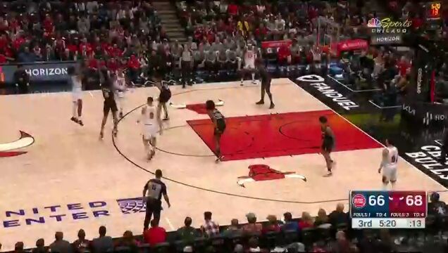 NBA常规赛：活塞vs公牛第3节中文解说回放