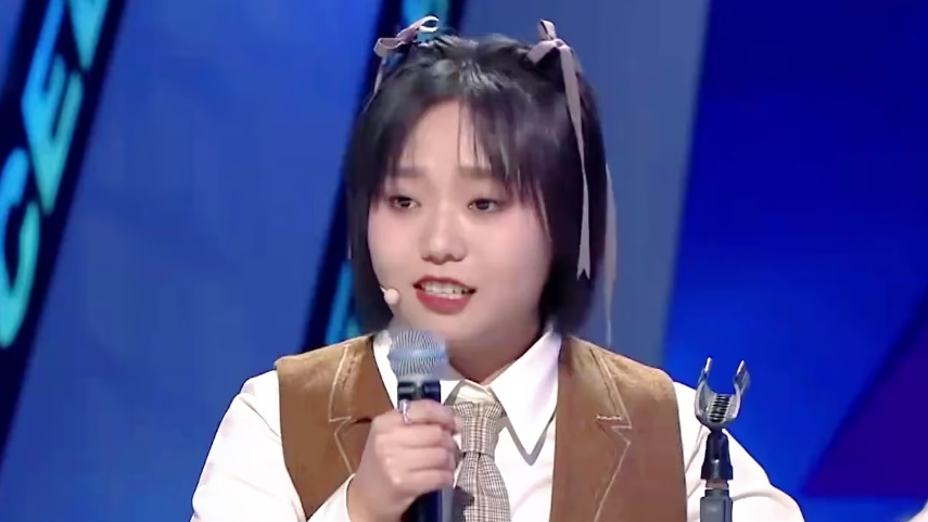 爆梗脱口秀丨李雪琴重新定义理想身材,实名拒绝白幼瘦