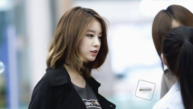 tara朴智妍在越南演唱会solo一分一秒