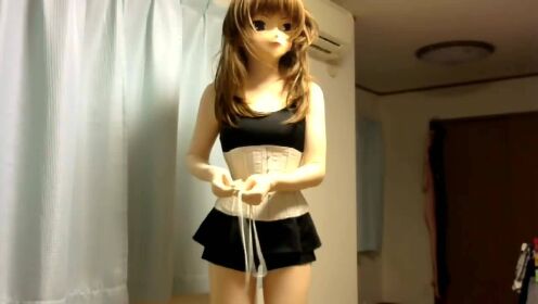 【Yuri搬运】kigurumi娃娃自己穿corset束腰，带着头壳穿着全包紧身衣好辛苦， cosplay，zentai