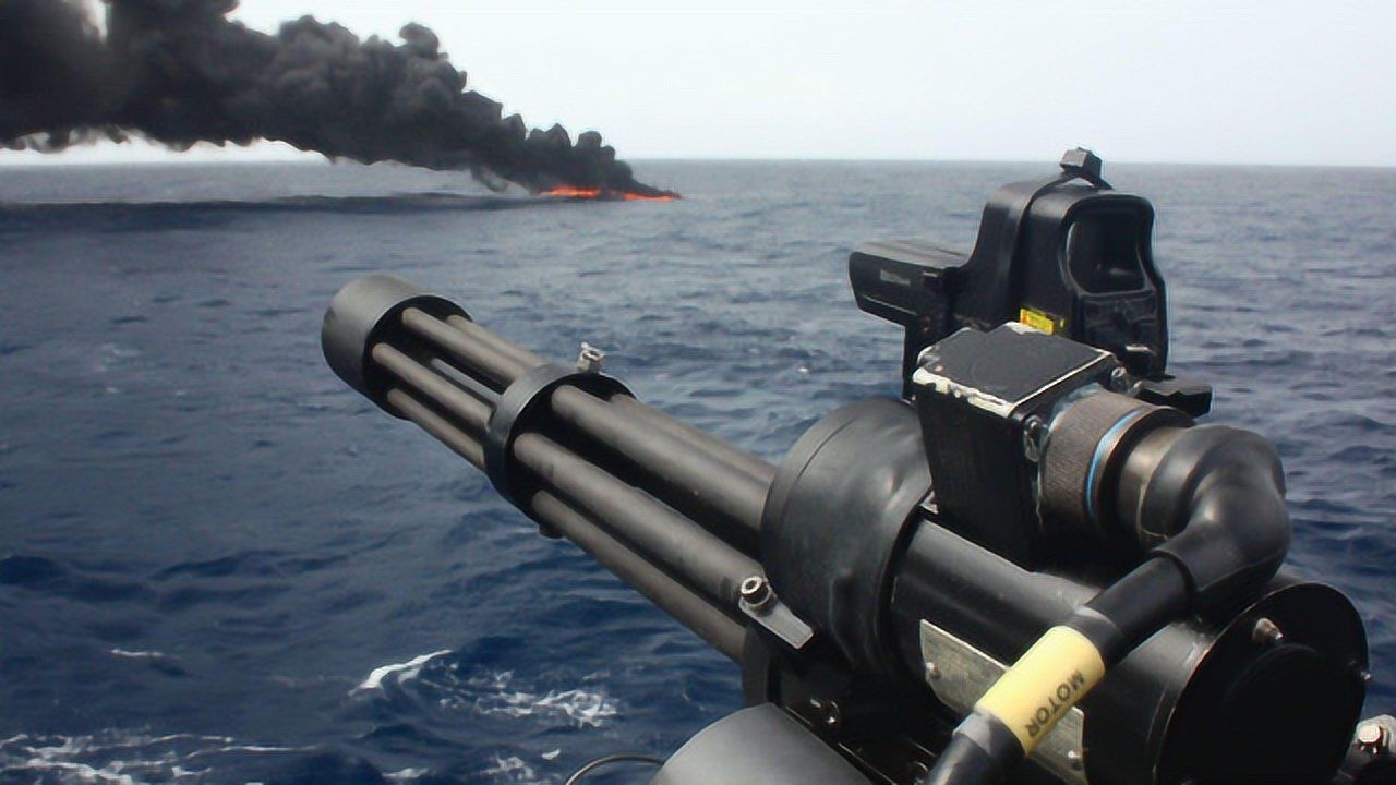 4挺加特林对数十把机枪这瞬间伤亡幸好是现代战场