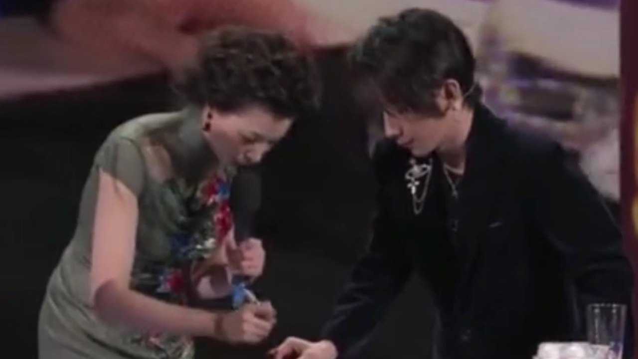 重温2009年刘谦第一次上春晚表演的魔术,依旧经典神奇!_高清1080P在线观看平台_腾讯视频