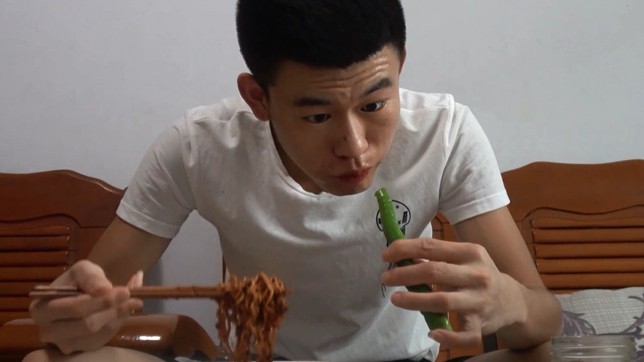 四川小伙有多能吃辣?接下来就是见证奇迹的时刻!过瘾啊!