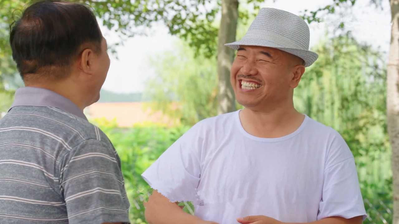 《乡村爱情10速看版》第二集:竞选会长遭遇难题,黄世友为情所困