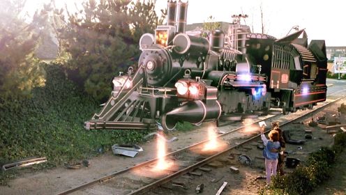 火车也能玩穿越，博士发明超酷时光火车！速看《回到未来3》