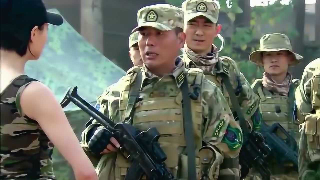 特种兵之利刃出鞘：女兵拿狙击枪要杀了何晨光！何晨光躲到了塔上_腾讯视频