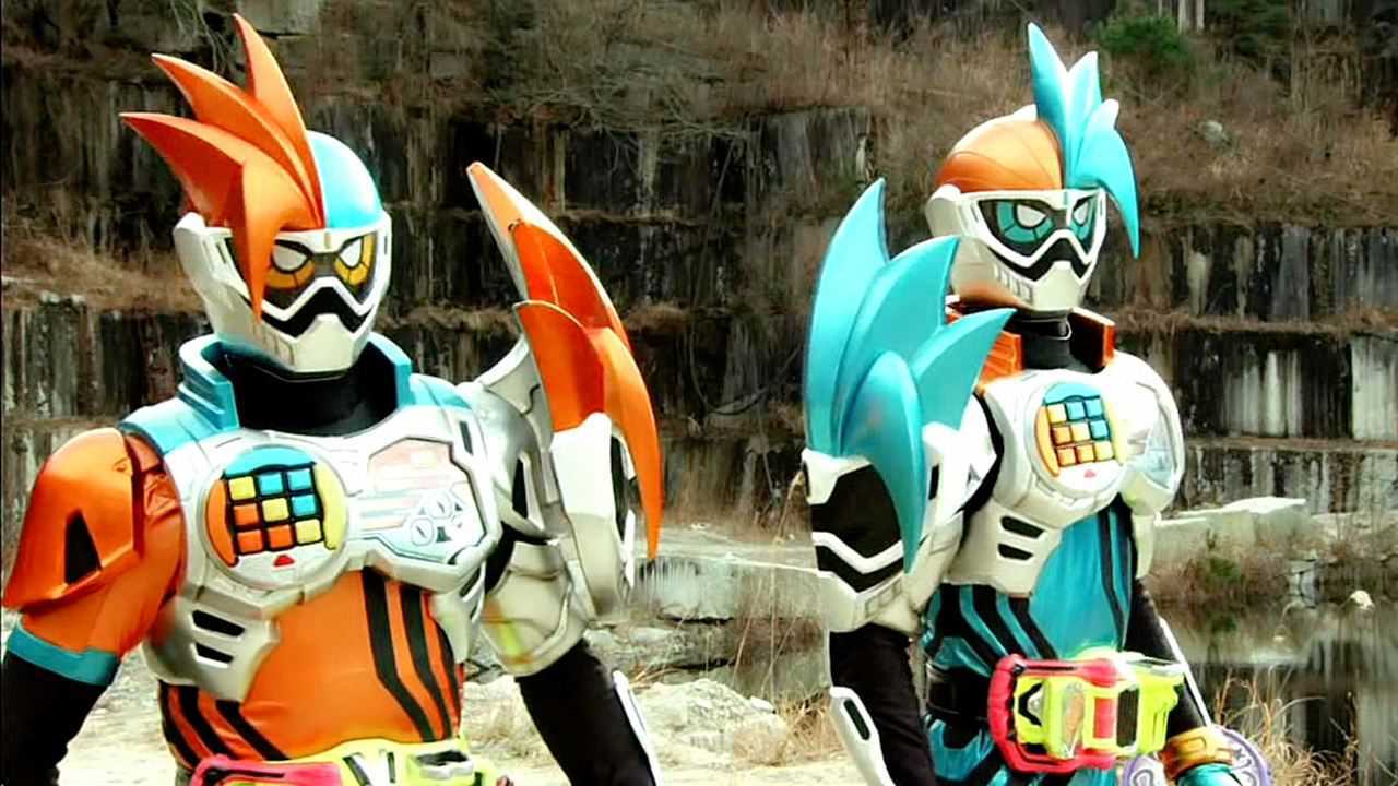 假面骑士exaid两次变身双人动作玩家战斗大战假面骑士genm