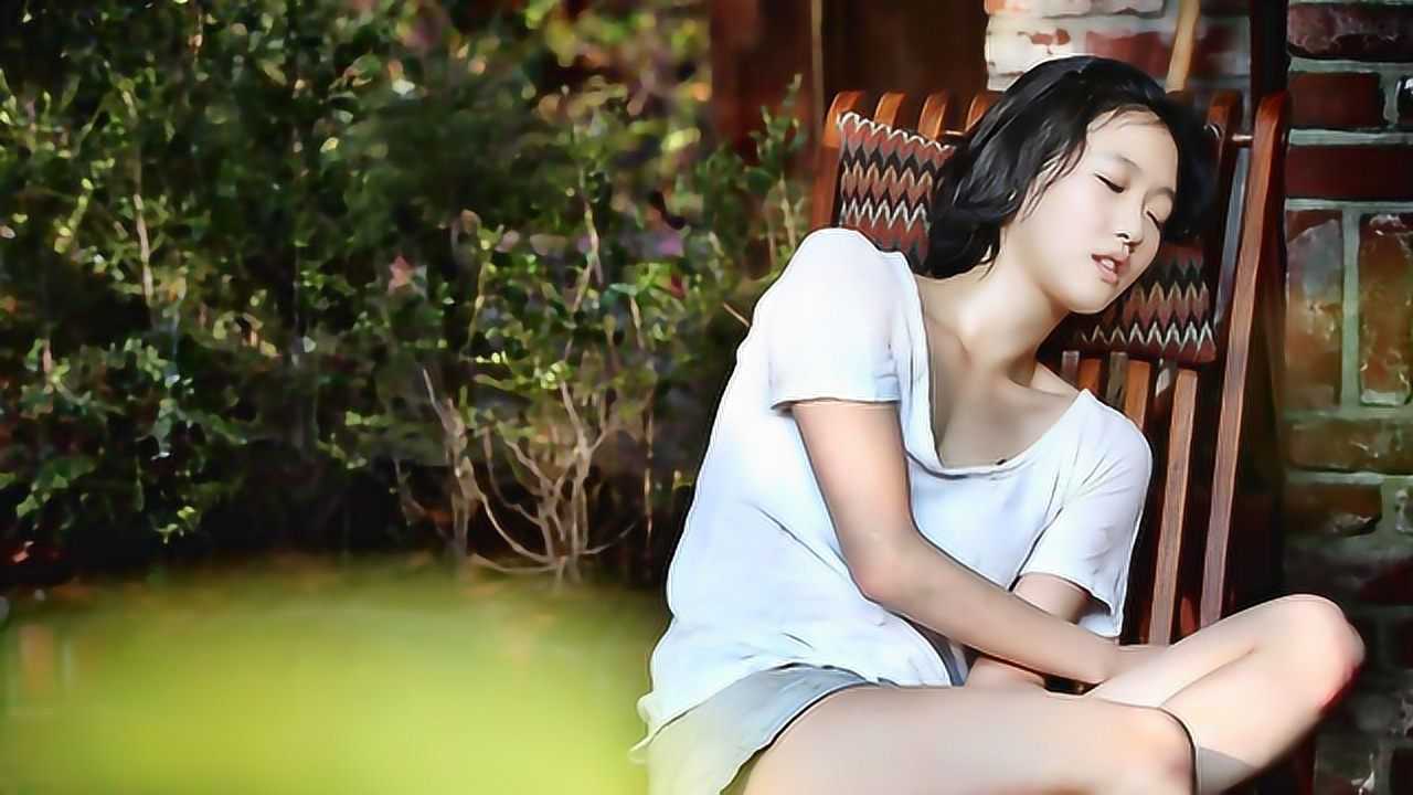 一部韩国爱情电影《银娇》颇具声望的诗人与弟子同时被17岁少女吸引