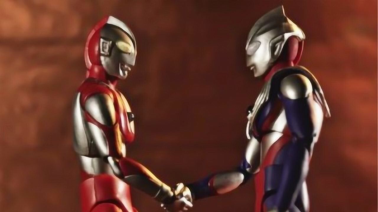 两位奥特曼握手对话!谁才是奥特曼的老大?