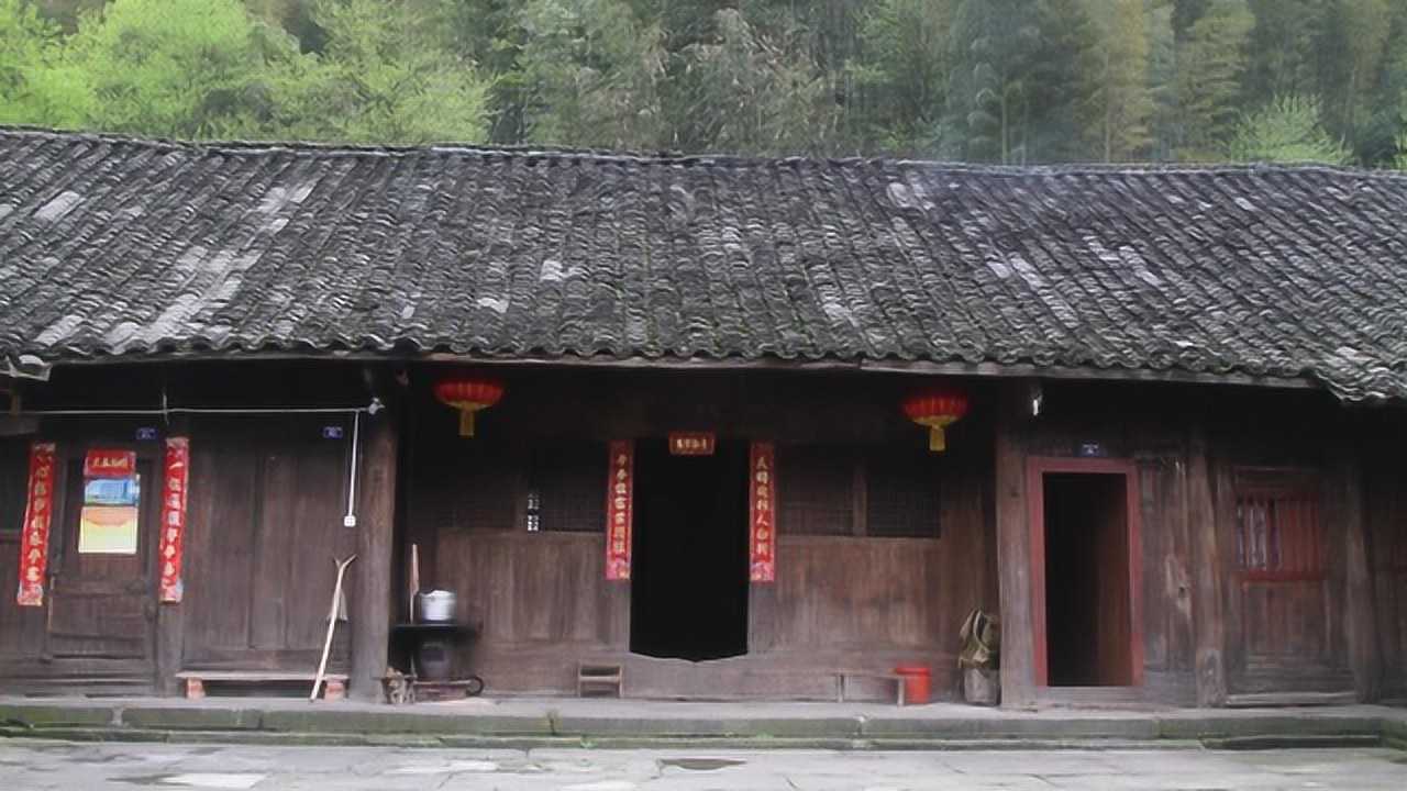 贵州遵义发现3栋金丝楠木房屋竟然还居住了23户人家