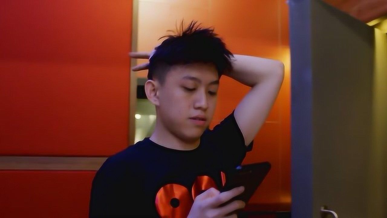 richbrian录制专辑的幕后认真起来的说唱歌手最帅