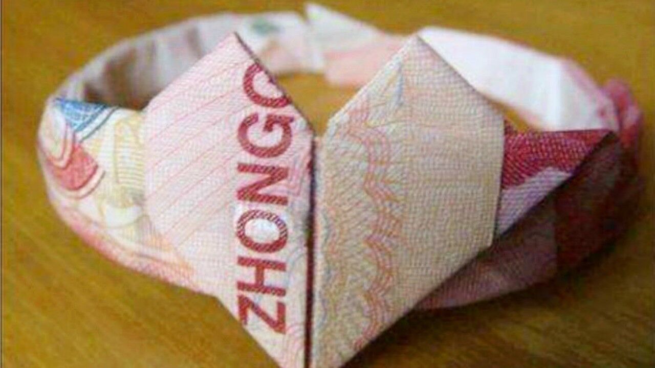 纸币叠成的戒指送给女朋友其他女孩太羡慕