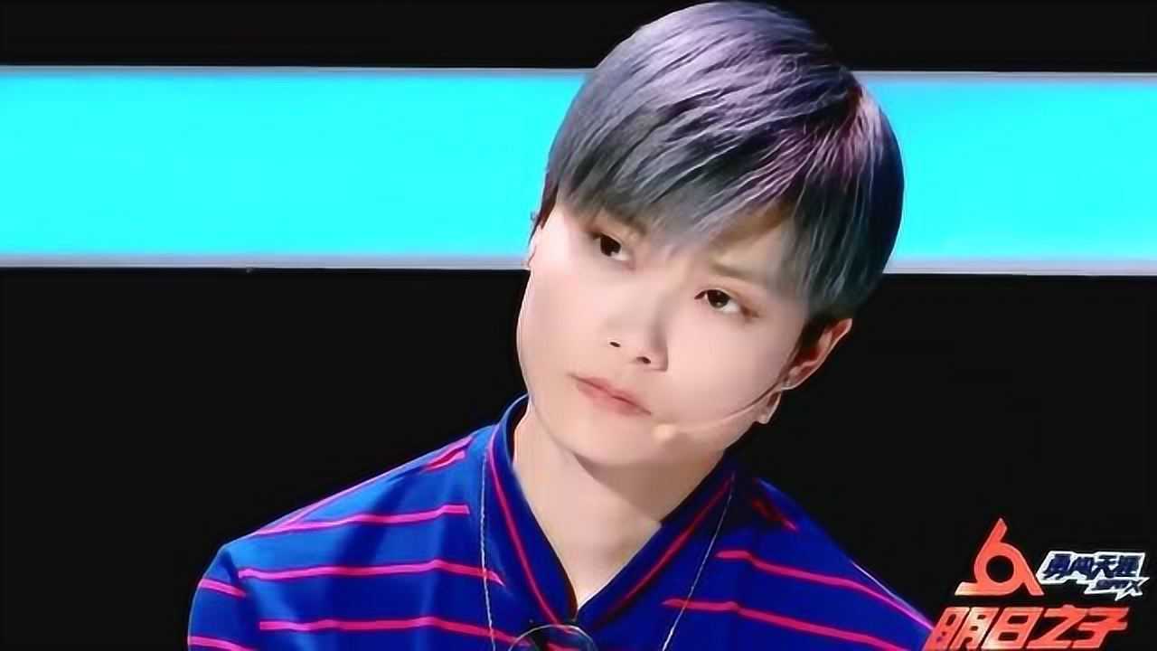 《明日之子2》李宇春露出被迷到的眼神,大赞许含光身上温暖阳光!