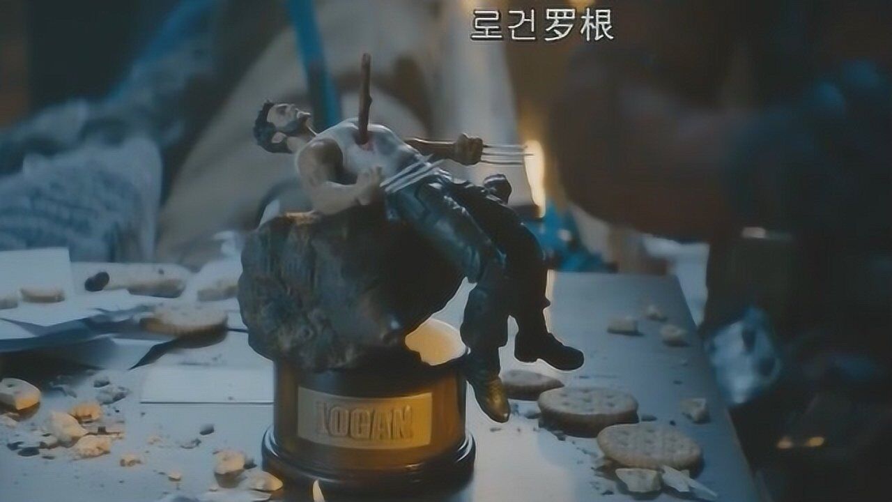 死侍2开头片段,死侍又开始调侃狼叔了_腾讯视频