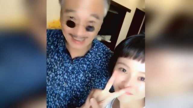 吴孟达现身抖音为“干女儿”宣传?他在视频中的表现让网友落泪