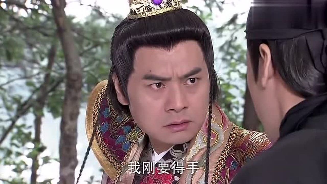 魏豹很生气就要成功宝钏却被薛平贵救走还被魏虎扇巴掌