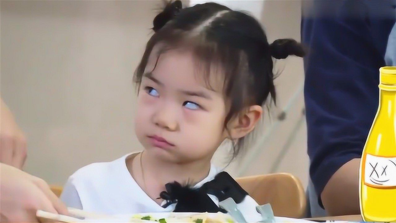 lucky又惊现表情包吃醋冲李承铉翻白眼网友模仿到戚哥的精髓啊