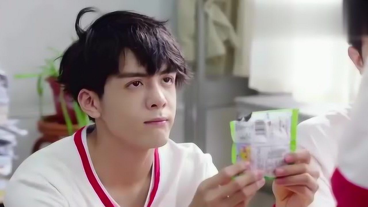 快把我哥带走:优乐直接报告老师时分不交作业,时分自动面壁思过