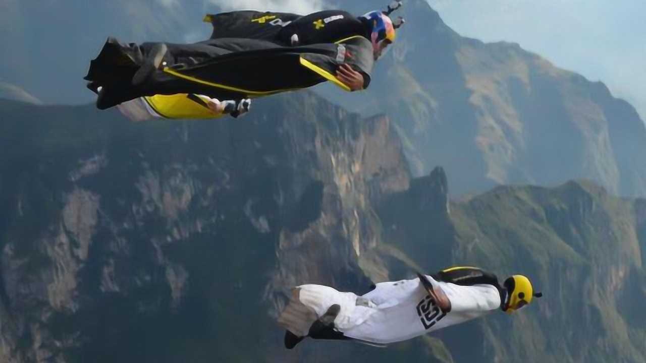 死亡率最高的翼装飞行坠落山间的瞬间镜头记录绝望时刻