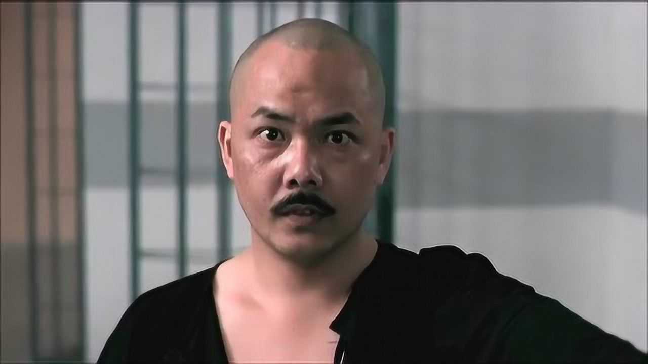 监狱力王恶霸欺人狱警不管