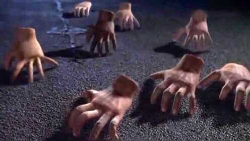 1997年奇幻片《夜半路惊魂》，双手想脱离身体，自己生活？