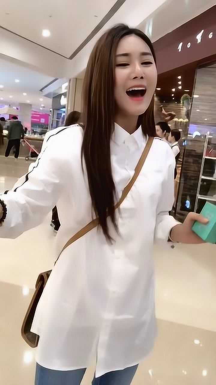 张禾禾演唱光年之外开口惊艳大方得体又可爱