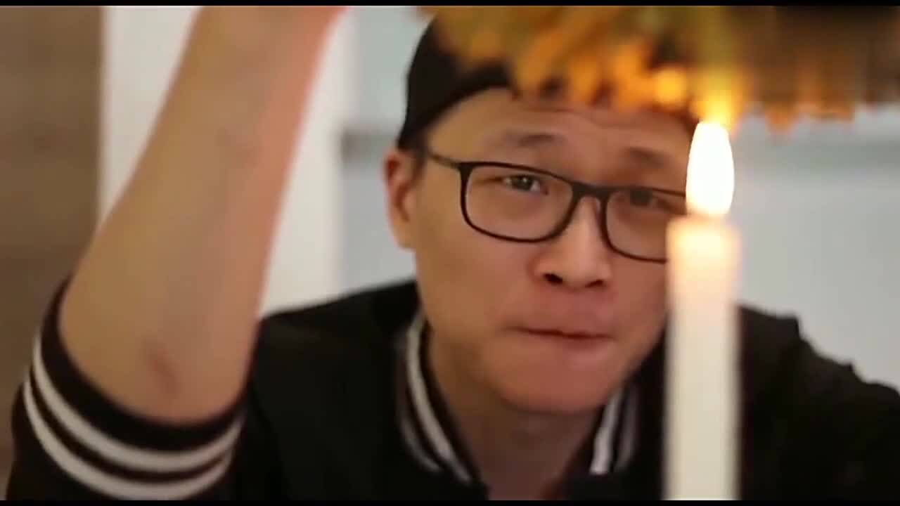 大胃王密子君密子君和男友一起吃榴莲日常抢食