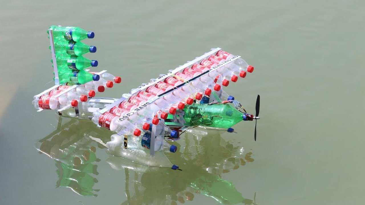 国外牛人变废为宝用塑料瓶制作飞机看完你也能学会