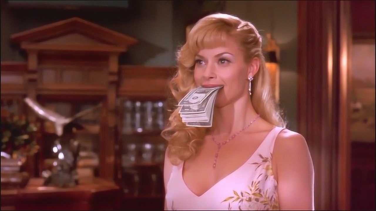 妻子被改造成智能机器,丈夫一按开关,妻子就能吐出数张钞票