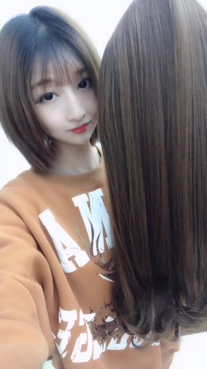 学生款微卷发型