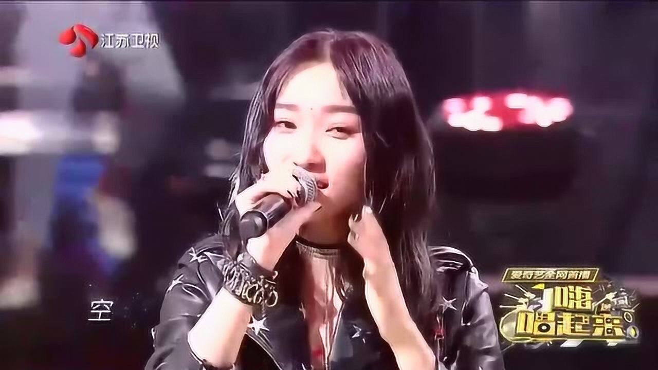《空空如也》原唱胡睿登台没人认识,一发声,毛不易坐不住了!